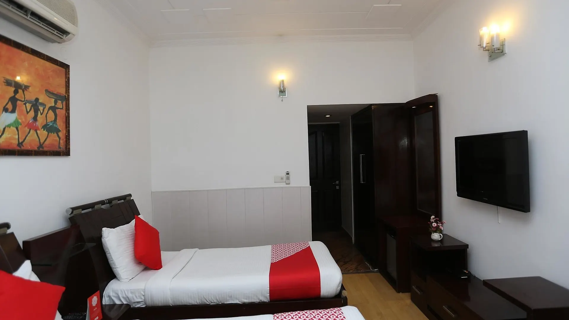 Hotel Oyo 15853 Four Sight Gurgaon