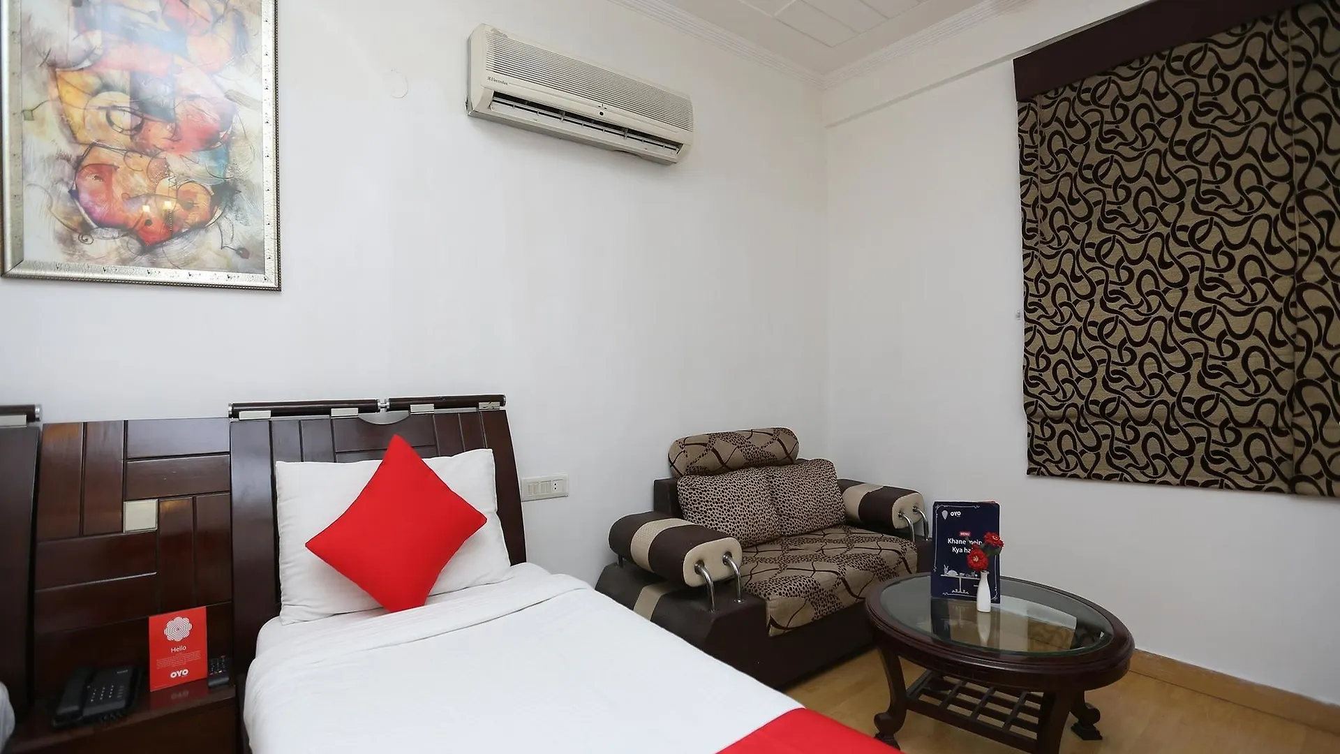 Hotel Oyo 15853 Four Sight Gurgaon
