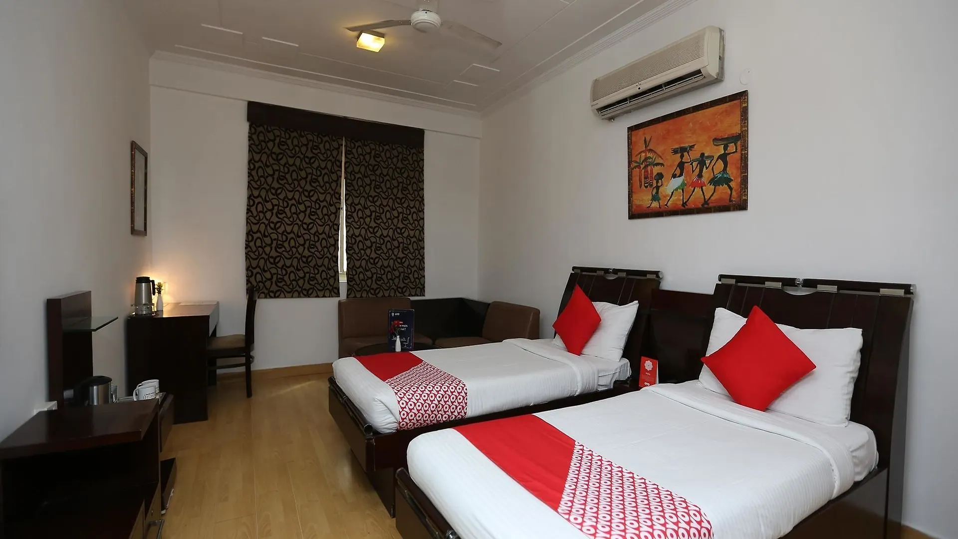 Hotel Oyo 15853 Four Sight Gurgaon 3*,  India